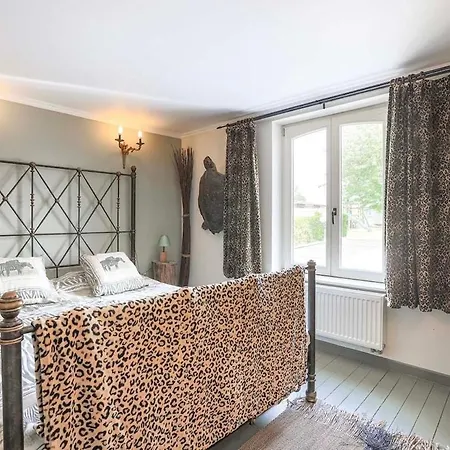 Vakantiehuis Les Annees Platine- *