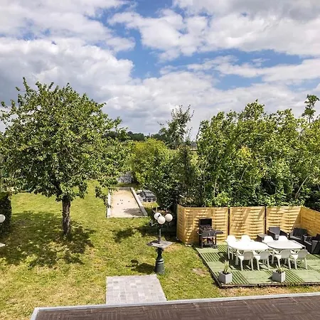 Vakantiehuis Les Annees Platine- Rochefort